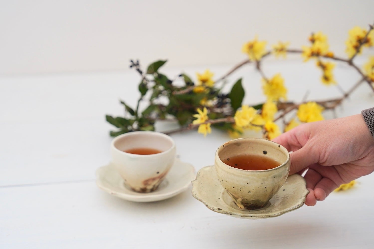 きなり 茶托（彫刻） | 古谷製陶所