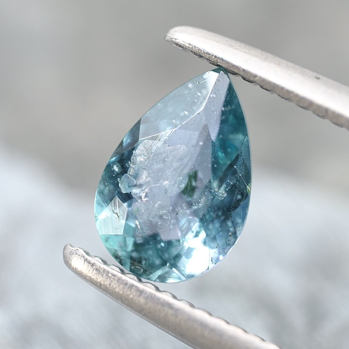 ブラジル バターリャ産】パライバトルマリン 0.34ct【日独鑑別付き 