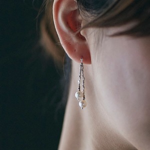 nora ピアス・イヤリング シルバー