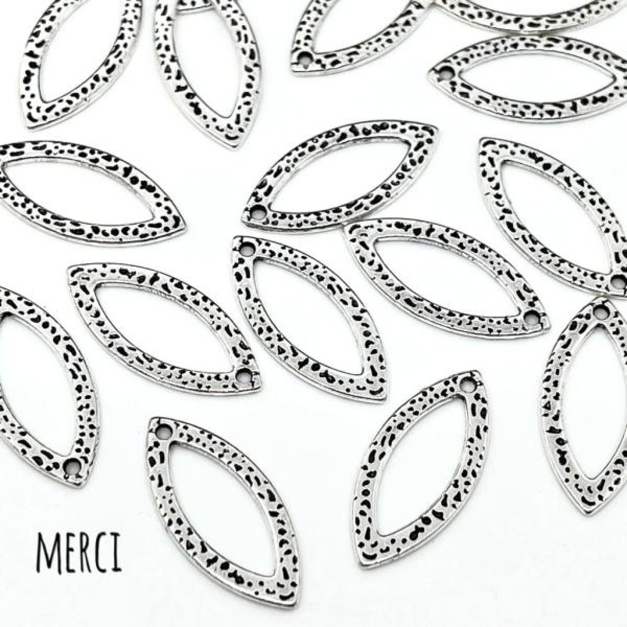 【2個】サーフボードフレームチャーム/レジン/ハワイアン