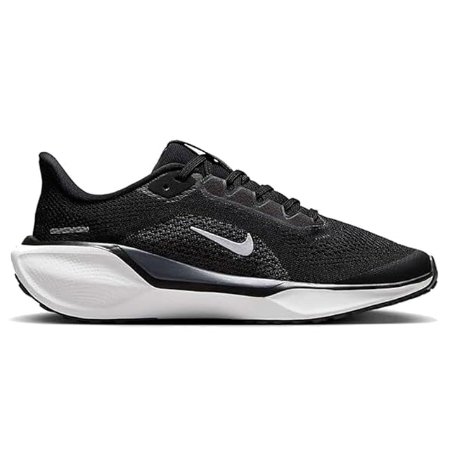 NIKE Zoom Rival Distance Black/Metallic Silver/Dark Smoke Grey