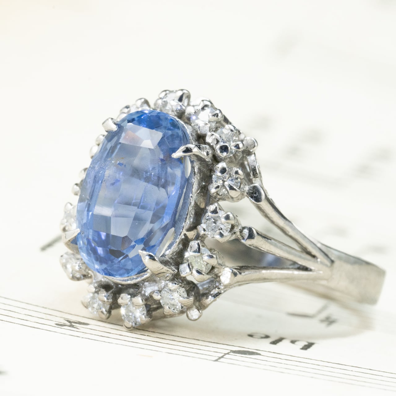 日本の作品】 Pt900 昭和ザマスリング 非加熱ブルーサファイヤ 3.903ct