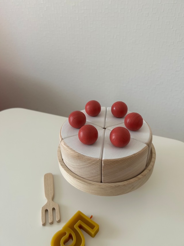 lemi toys -wooden berry cake set (color)