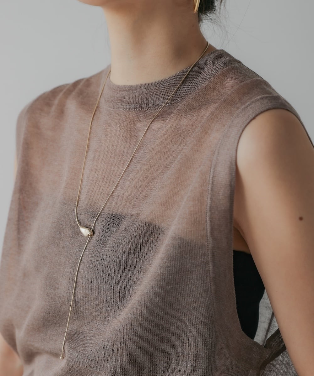 新色追加／SLEEVELESS SHEER KNIT TOPS（ｽﾘｰﾌﾞﾚｽｼｱｰﾆｯﾄﾄｯﾌﾟｽ