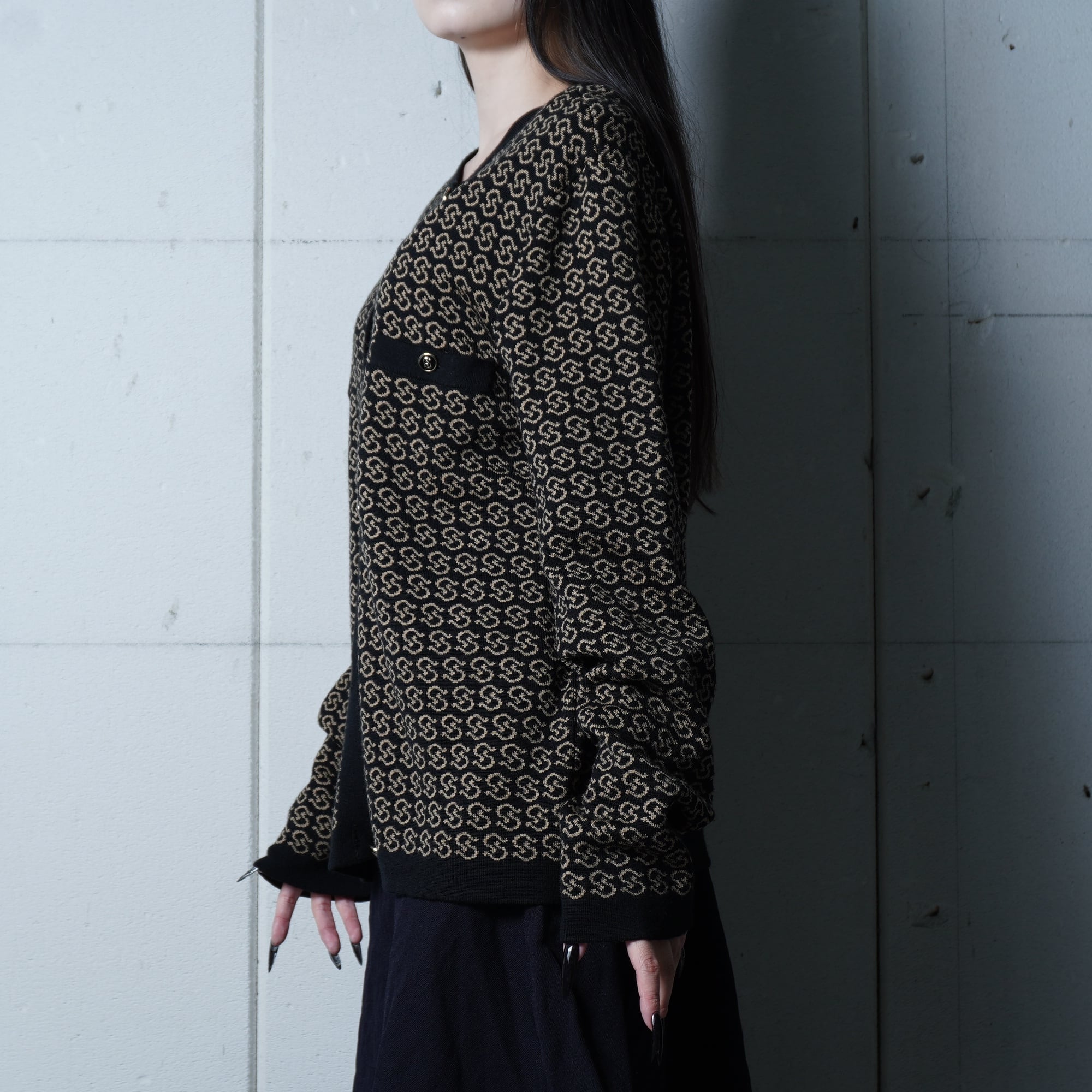 美品　フェラガモ　ボーダー　カーディガン　Salvatore Ferragamo 美品 フェラガモ ボーダー カーディガン Salvatore Ferragamo