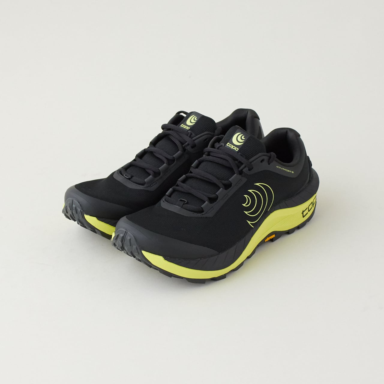 Topo Athletic トポ アスレチック MTN RACER 3 / Black/Lime メンズ トレイルランニング シューズ |  unite(ユニテ ）