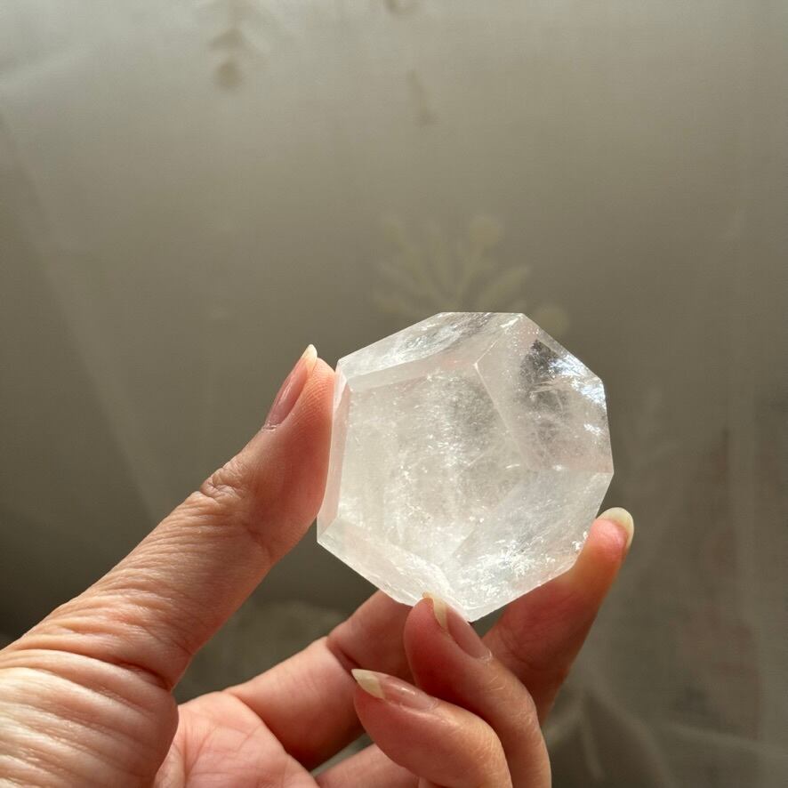 クリアクォーツドデカへドロン＊231130＊天然石12面体＊天然石
