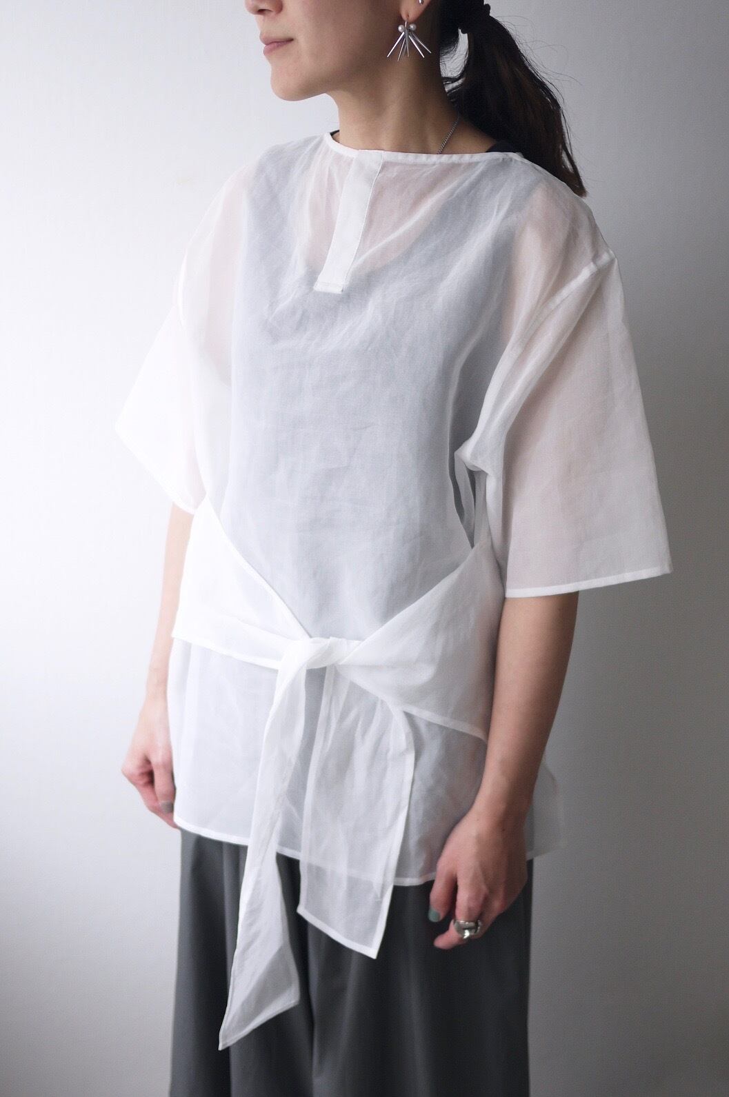 試着のみ 新品 いじれ TENNE HANDCRAFTED MODERN リボンパンツ