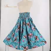 フラダンス 衣装 パウスカート ブルー系 ハワイアンプリント アロハ ハワイアン レッスン 練習 ウクレレ柄 ハイビスカス柄 フラワープリント かわいい おしゃれ さわやか 鮮やか 華やか ホワイト系 ピンク系 パープル系 ブラウン系 イエロー系 水色 白 紫 茶 黄 スカート フラダンス衣装 ユニーク デザイン 女性用 リゾート カジュアル 自然な風合い 軽やか クラシック