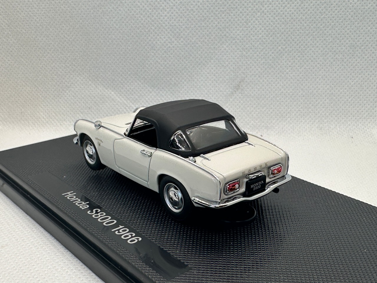 【エブロ】 1/43  ホンダ S800 1966 (白)買取品