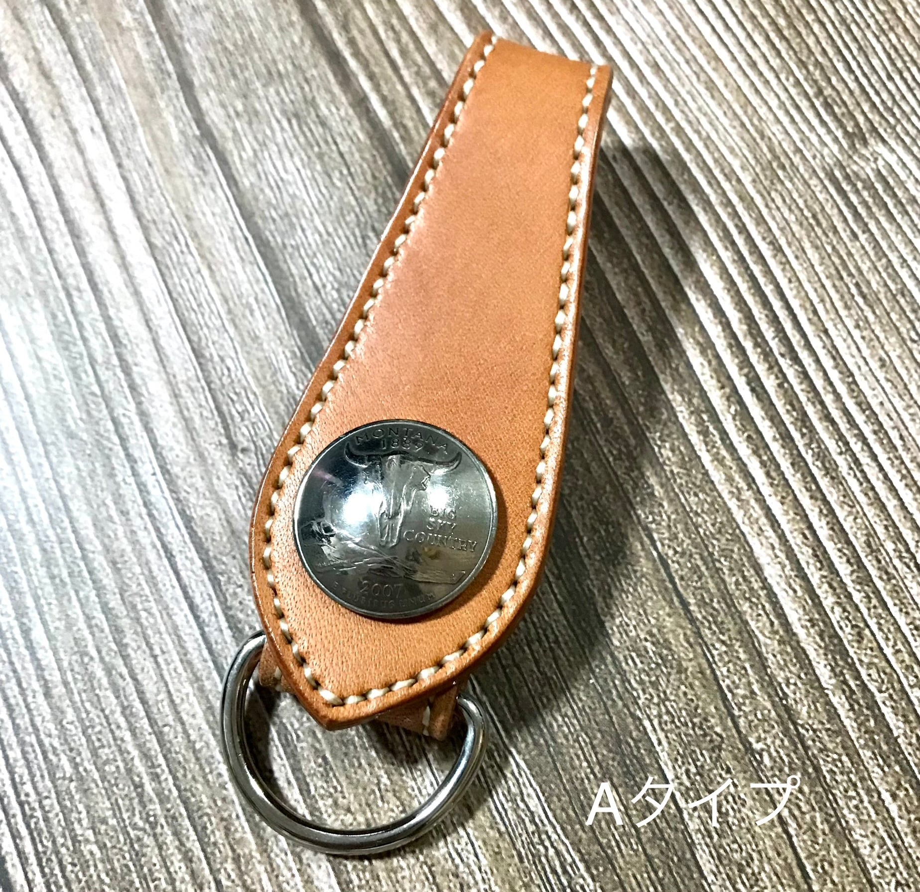 サドルレザー　キーループ　ハンドメイド　1個限定 ベルトループキーホルダー BELTLOOP KEYHOLDER (サドルレザー・生成り