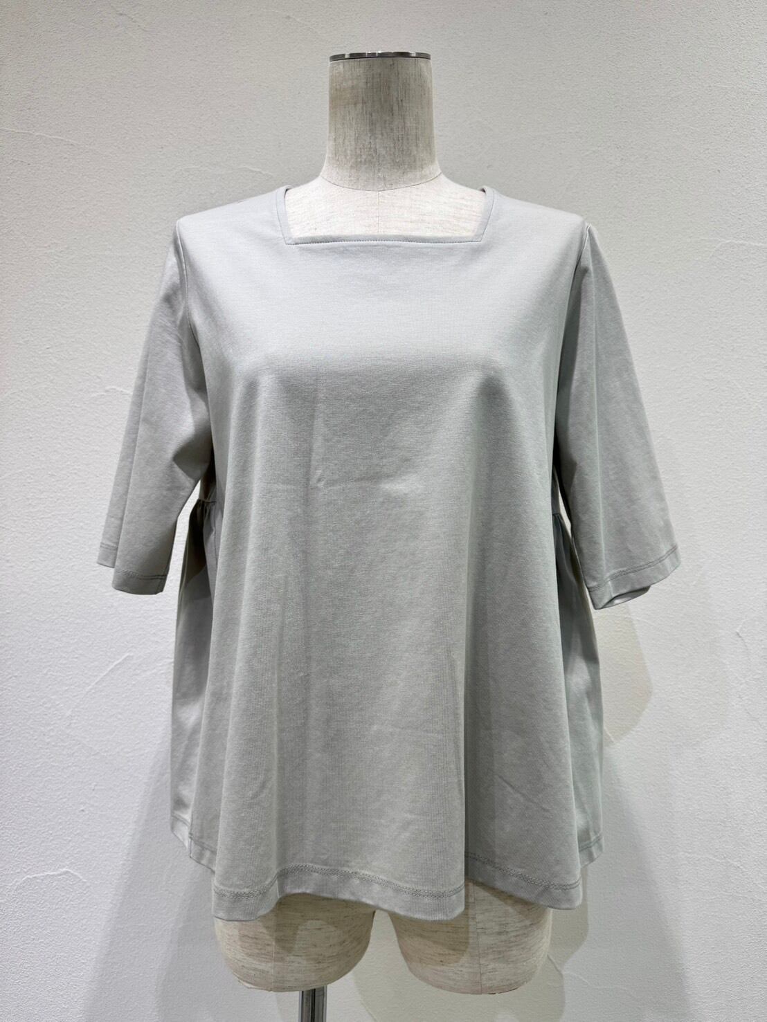 新色追加】CYAN tokyo/スクエアネックバックギャザーTOPS | 20ｰtwentyｰ
