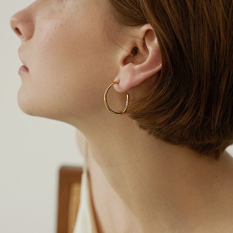 ミドルオーバルフープピアス K0018