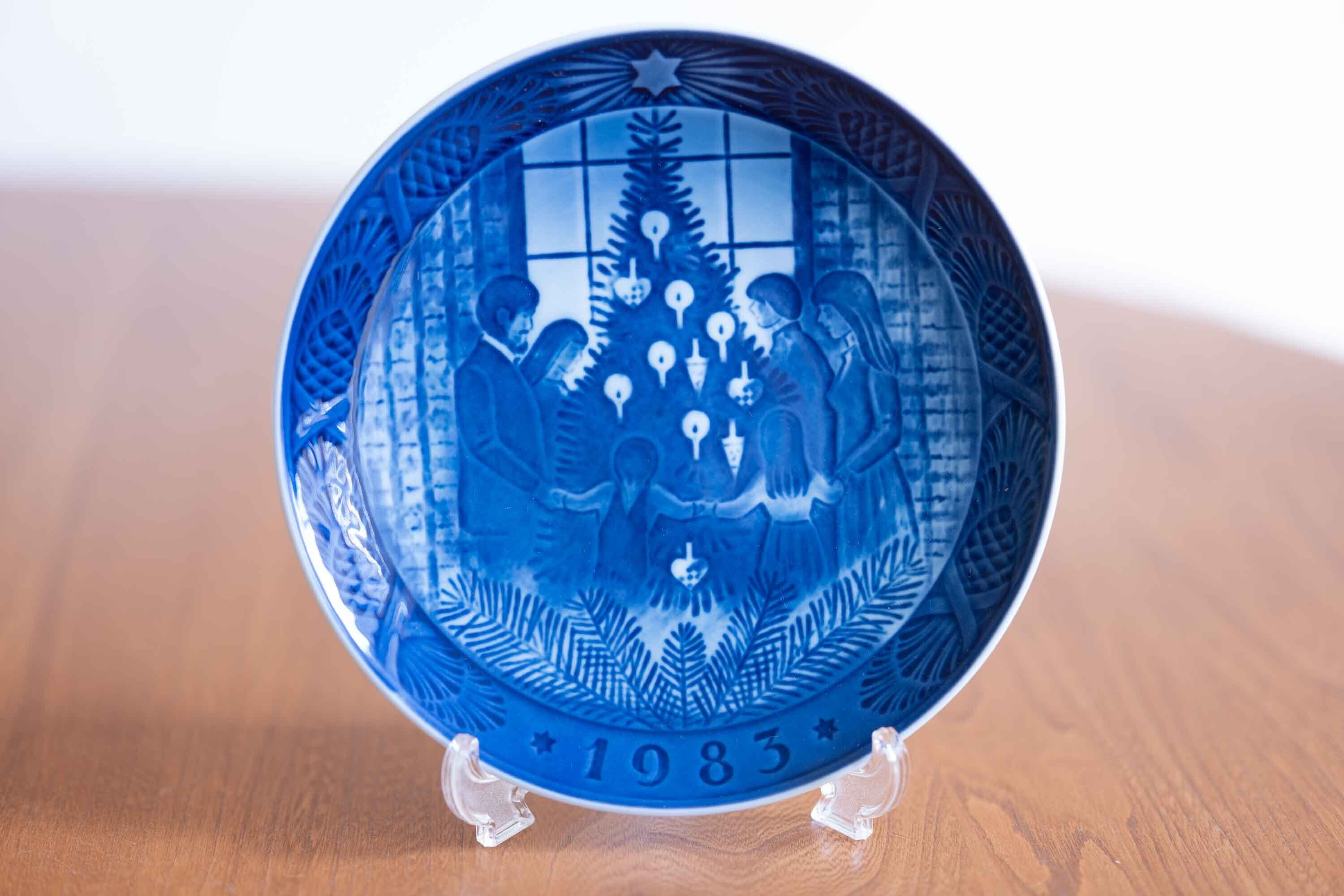 ロイヤルコペンハーゲン イヤープレート 1983年 「メリークリスマス」