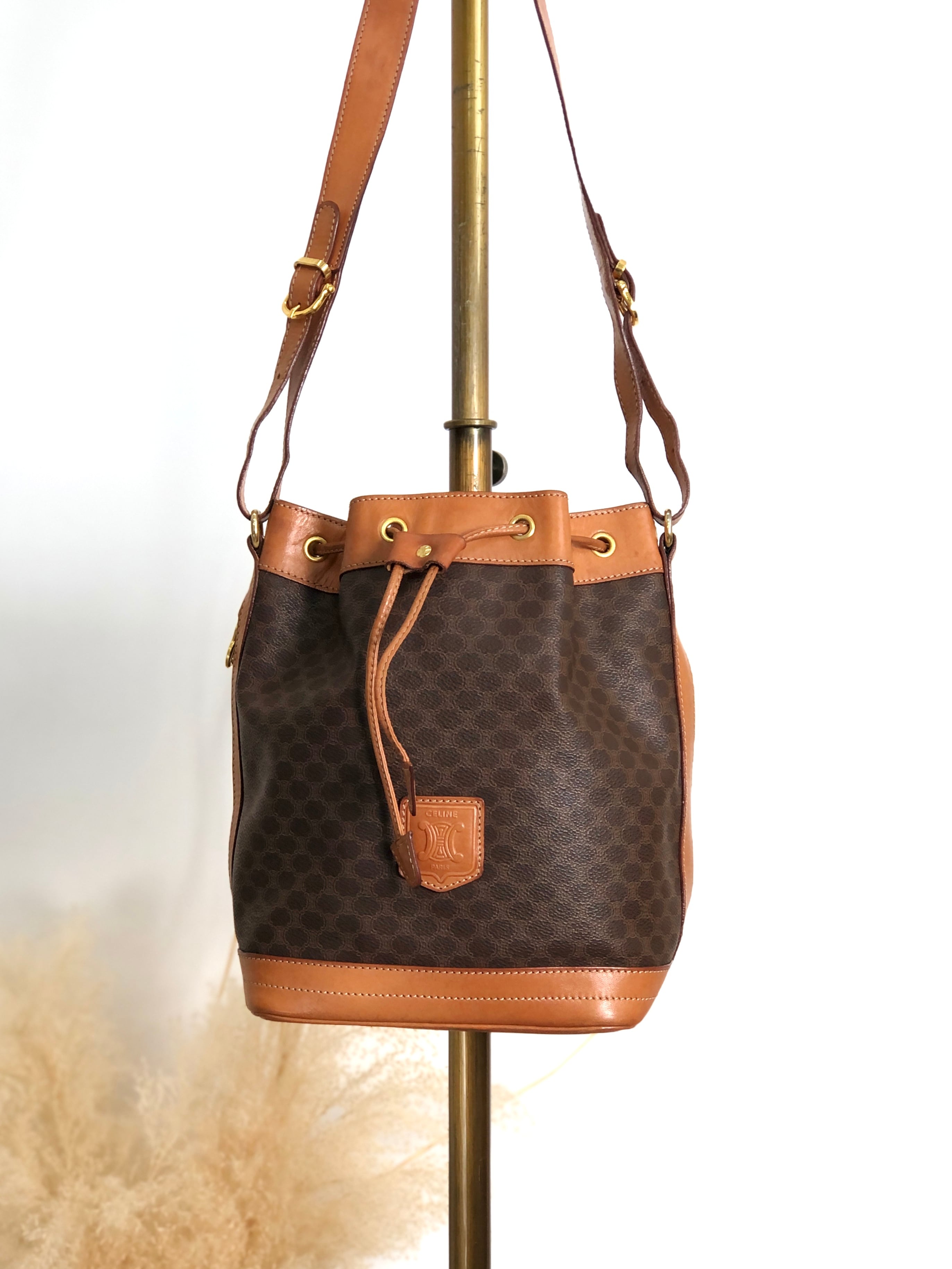 CELINE セリーヌ マカダム ショルダーバッグ ブラウン ブラゾン型押し PVC レザー 巾着 vintage ヴィンテージ オールド 7ce2it