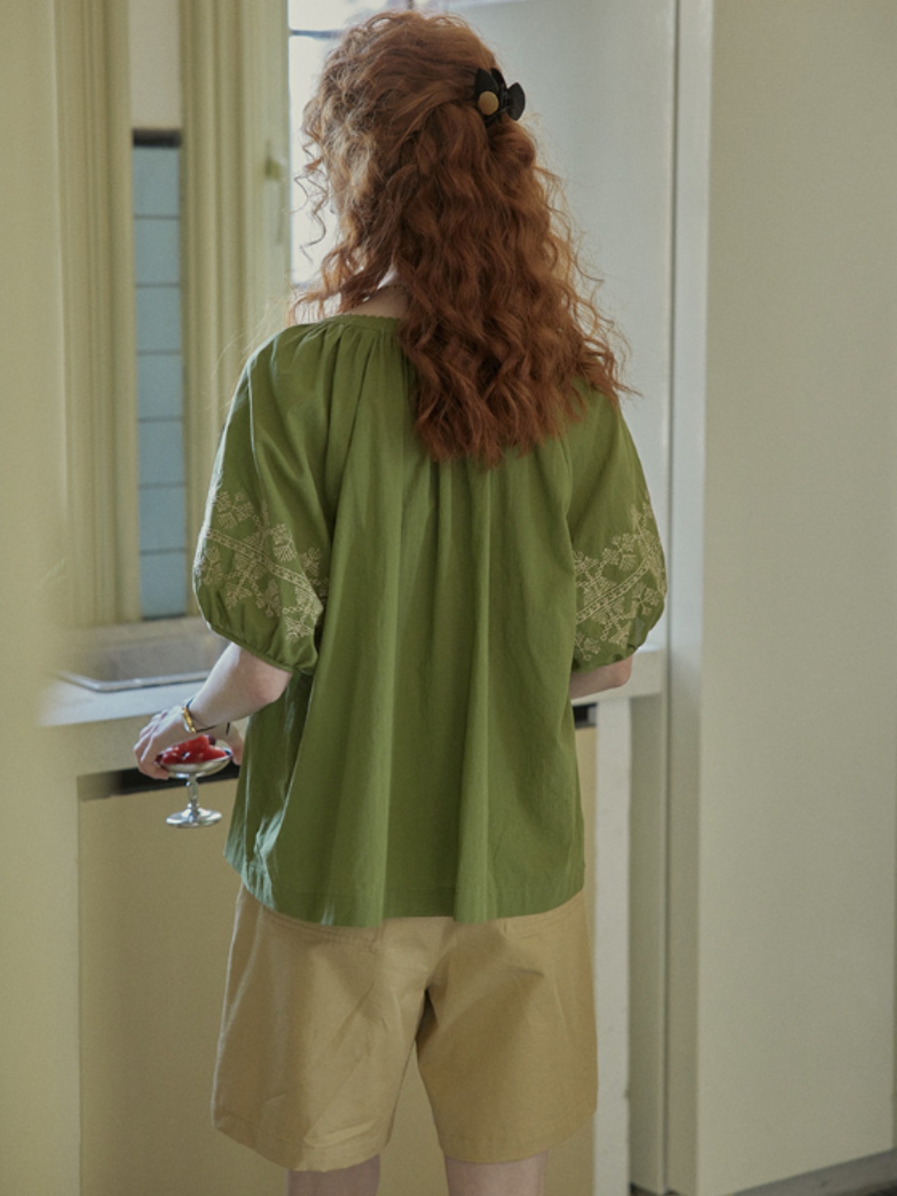 Jardin Vert Embroidery Blouse F0711