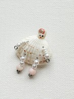 (販売前)貝殻こけし・ブローチ3