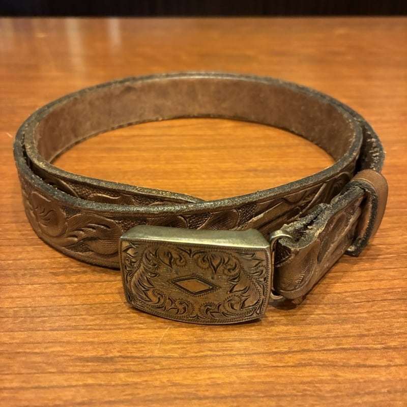 BELT , SUSPENDER | safarionline
