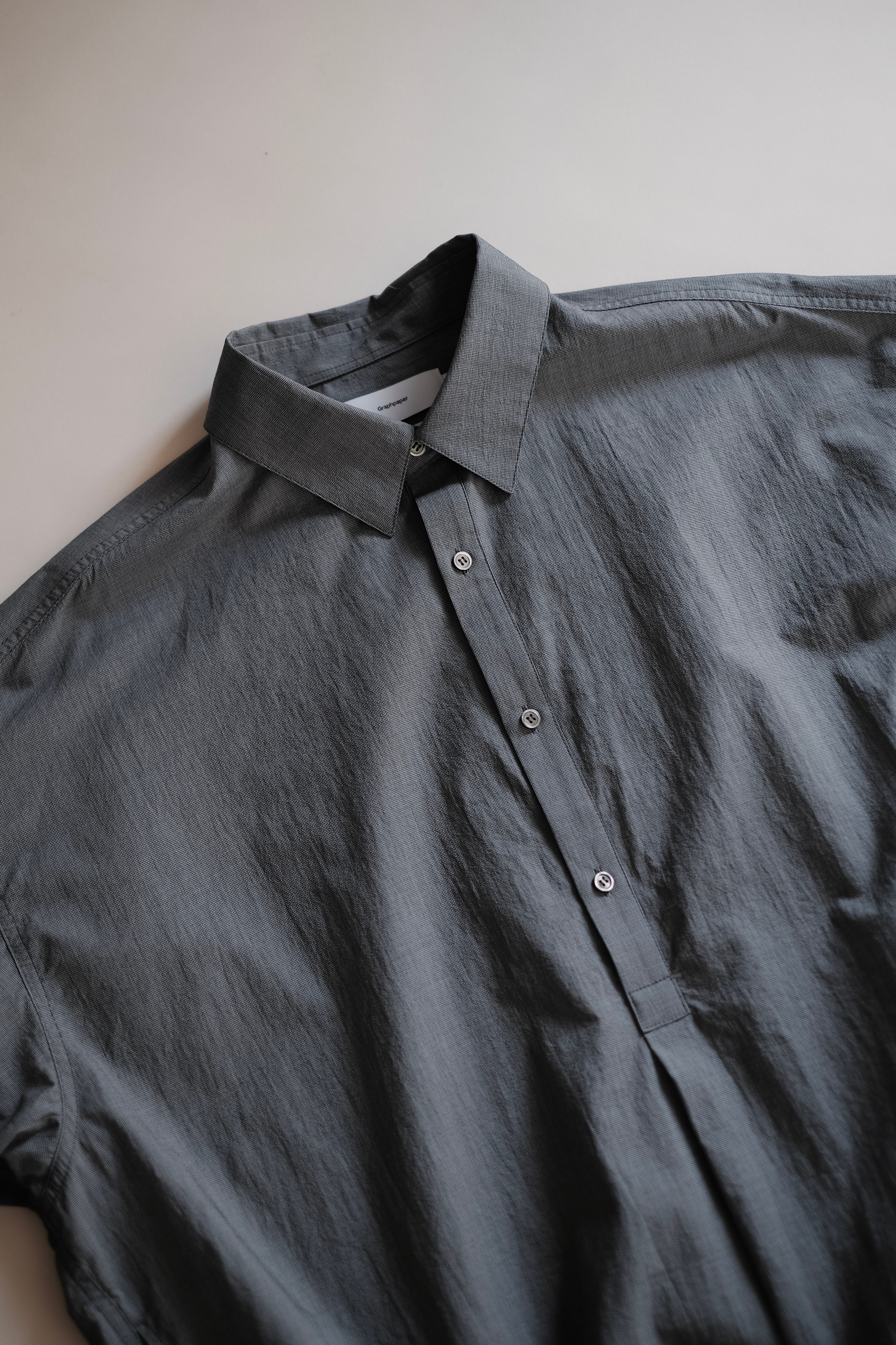 Graphpaper / Seersucker Pullover Shirt | LIVING