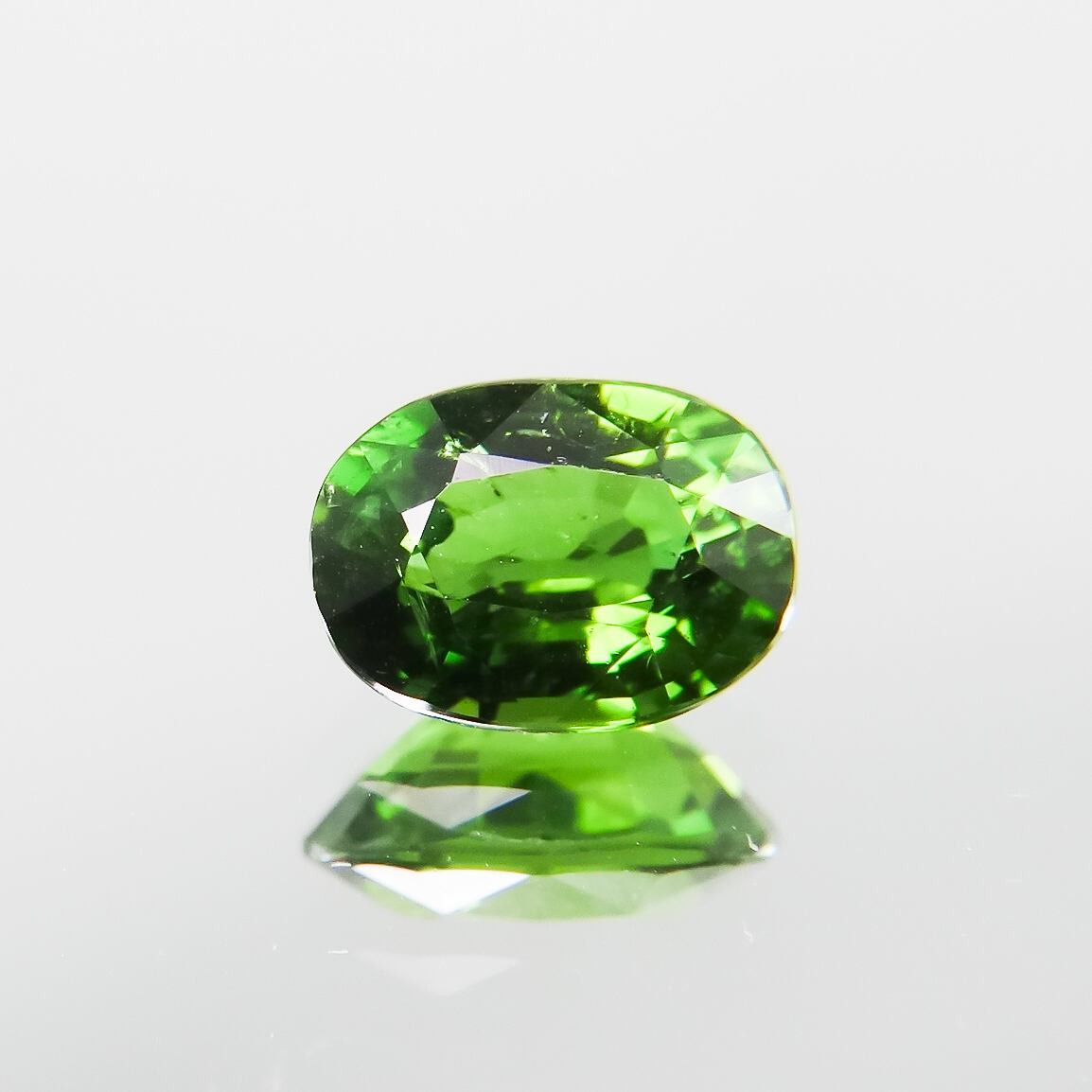 高品質　天然　ミントグリーン　トルマリン　ルース　0.98ct