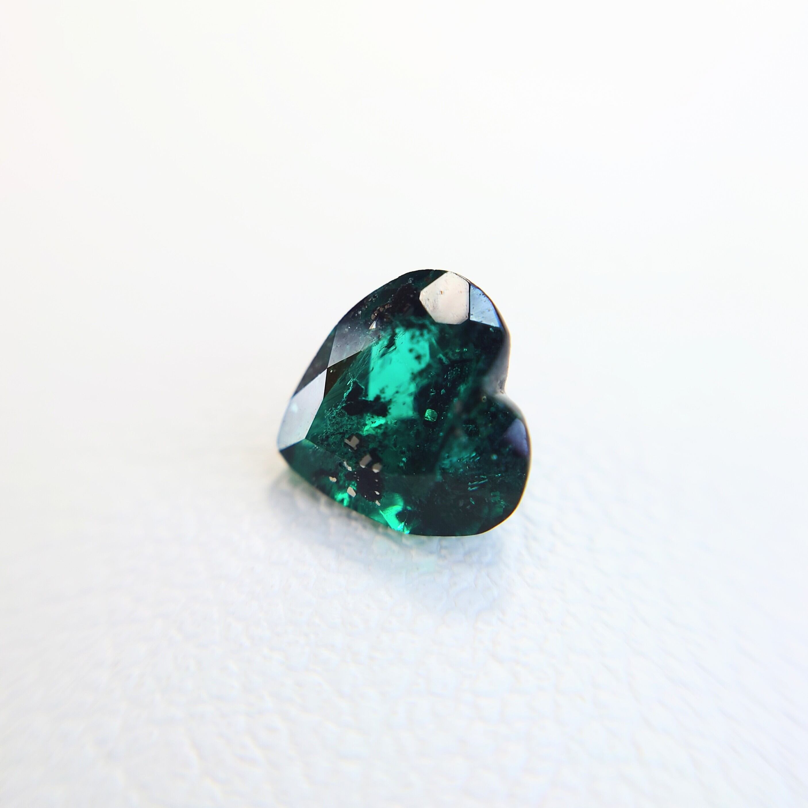 希少 Pyrite in Emerald 0.990ct JGGLソ付 ルース☆ | wisteria777
