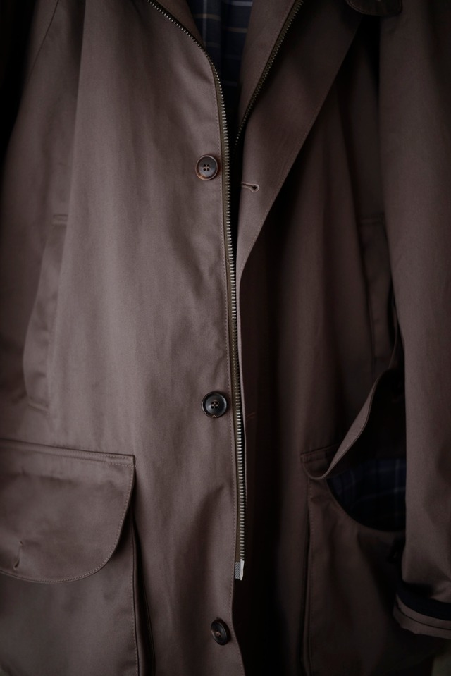 CHRYSALIS / exclusive for tatazmaiizumai /cotton gabardine field half coat color / nuance Greige
