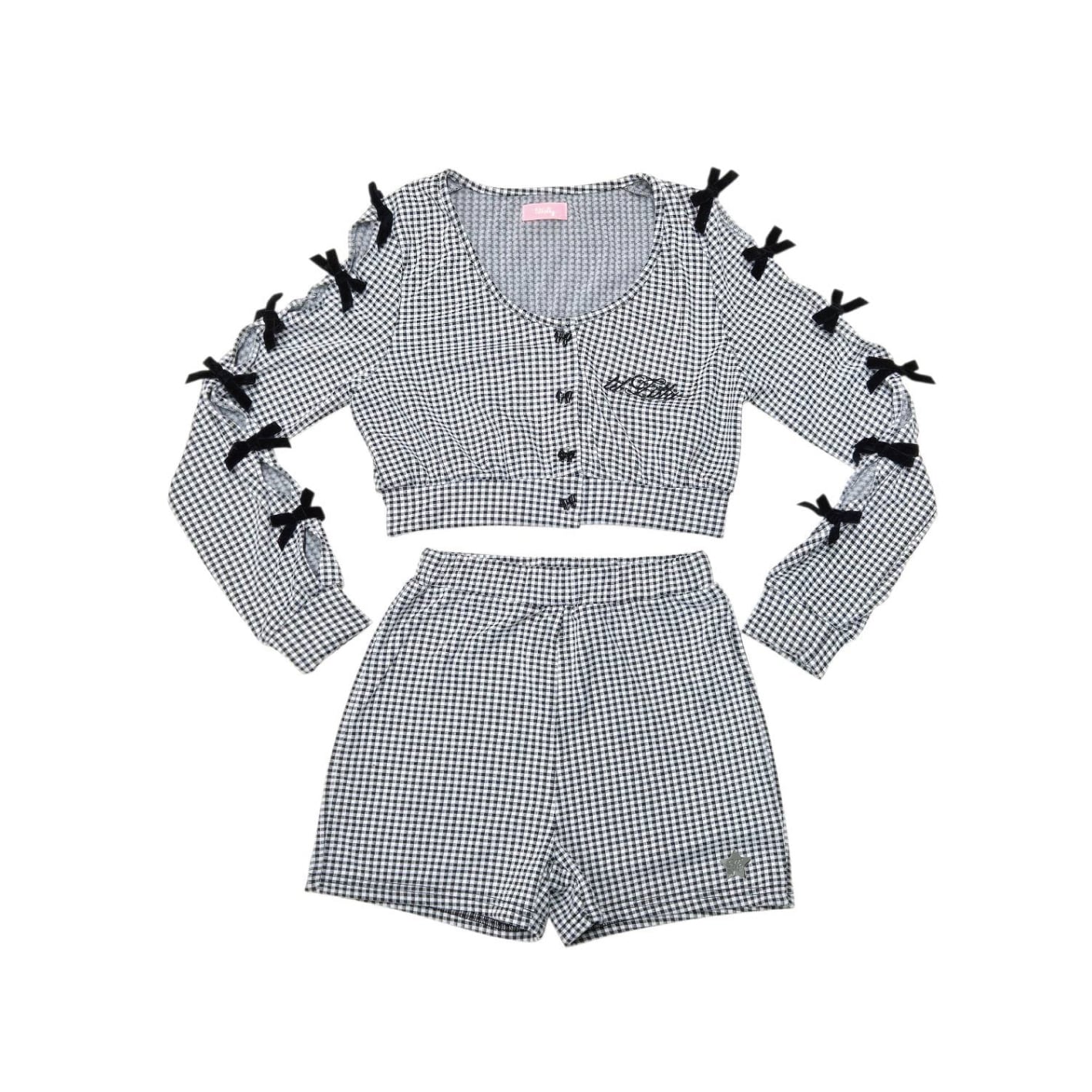 Lillilly新品未着用タグあり　アイボリー ストライプ ニット 長袖 Lillilly新品未着用タグあり アイボリー ストライプ ニット 長袖