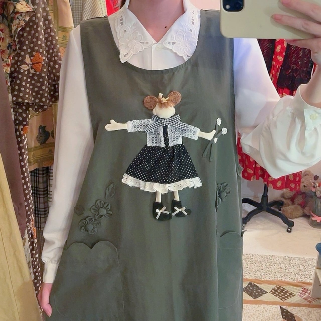 doll applique khaki jumper skirt