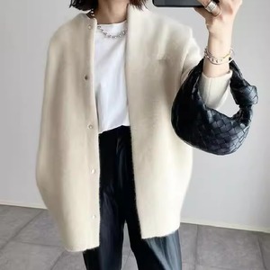 【送料無料】 カーディガン アウター 羽織り ロング 長袖 ラウンドネック フレア Aライン ボタン 大人カラー ニュアンスカラー ニット 5色 ふわふわ ウール 防寒 暖かい かわいい 大人可愛い 綺麗 シンプル カジュアル 大人 上品 おしゃれ お洒落 大人女子 こなれ感 コンサバ 定番アイテム 体型カバー ガーリー 無地 冬 女性 レディース ママ 30代 40代 デート お出かけ 女子会 お呼ばれ お茶会 授業参観 休日 アウトドア 着回し ファッション 着痩せ オーバーシルエット 垢抜け