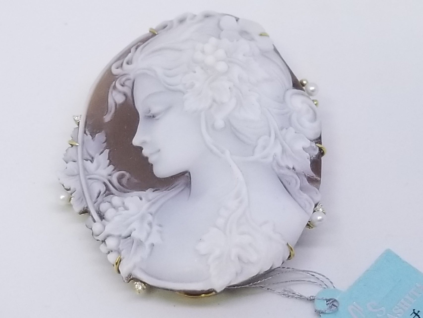 カメオ チーロ・アッカニート氏作 | J.W.Opt'sYAMASHITA