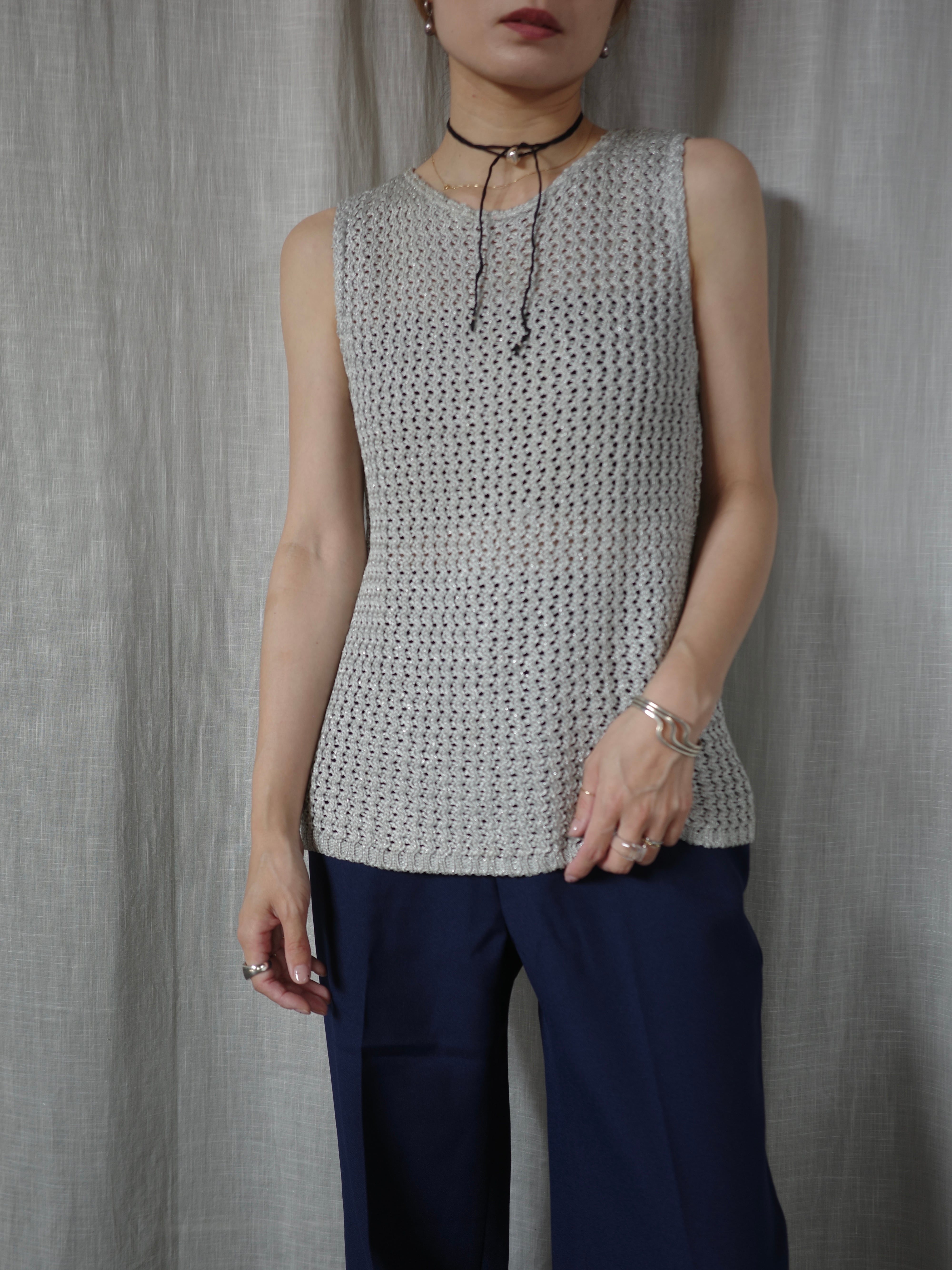 <vintage>silver crochet tank
