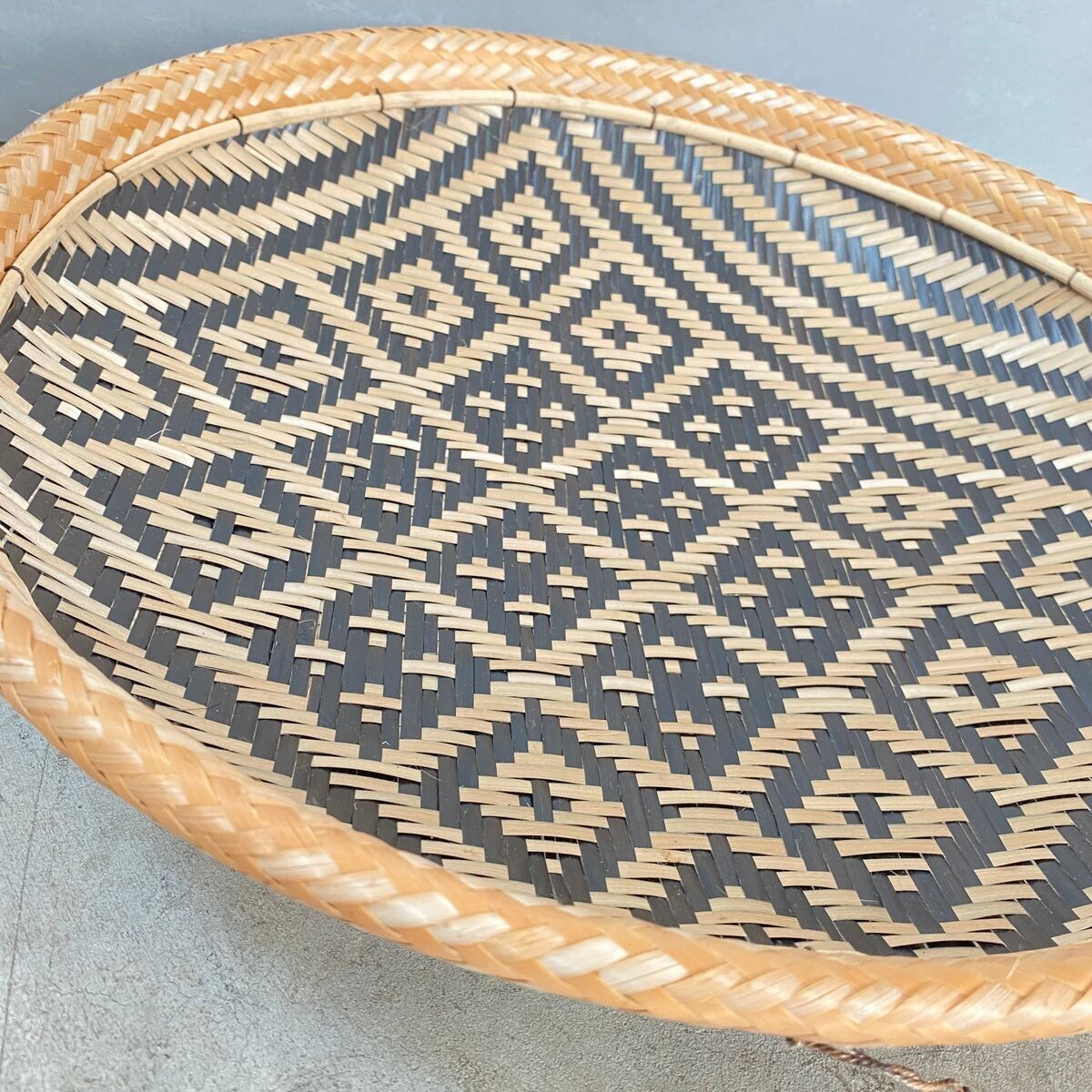 ブラジル先住民族 ヤノマミ族 浅カゴ 8 | Coloridas コロリーダス