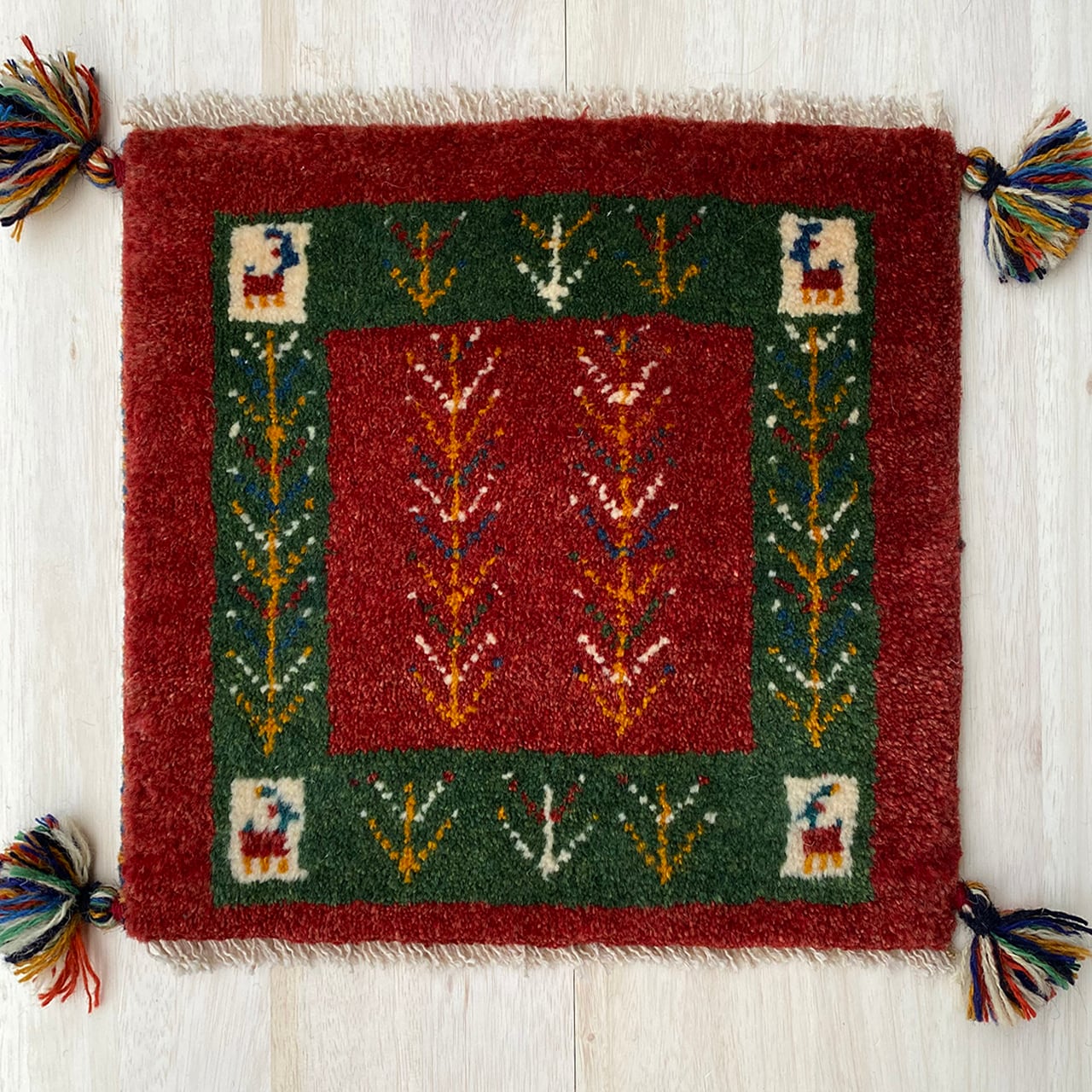 ミニギャッベ 座布団サイズ イラン産 43×38㎝ （品番404019549） ペルシャ絨毯バハール