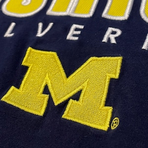 【PROEDGE】カレッジ ミシガン大学 Michigan Tシャツ アーチロゴ 刺繍ロゴ XL ビッグサイズ US古着 アメリカ古着