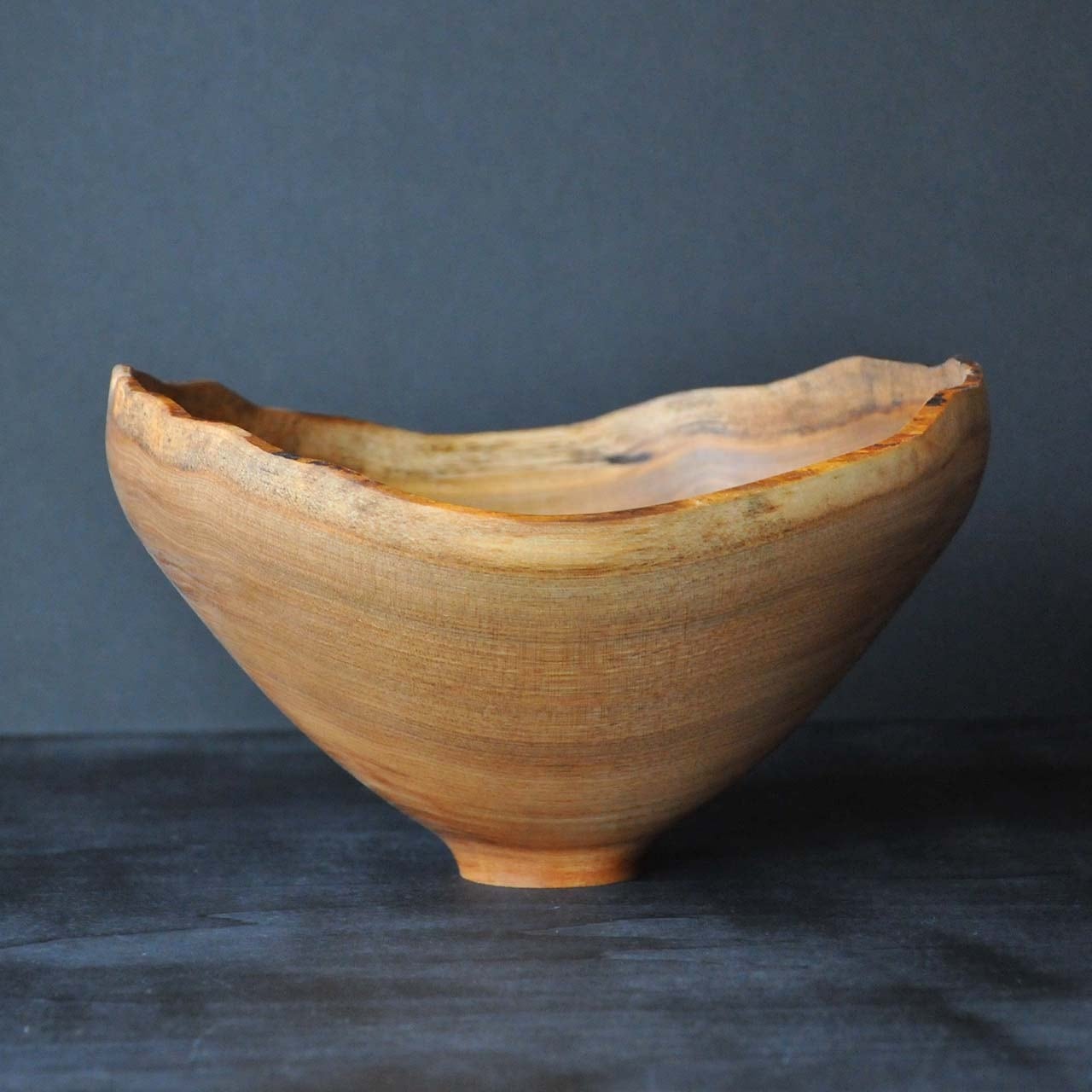 臼田健二 木のボウル ナチュラルエッジ （クルミ）008_B | MIGO LABO