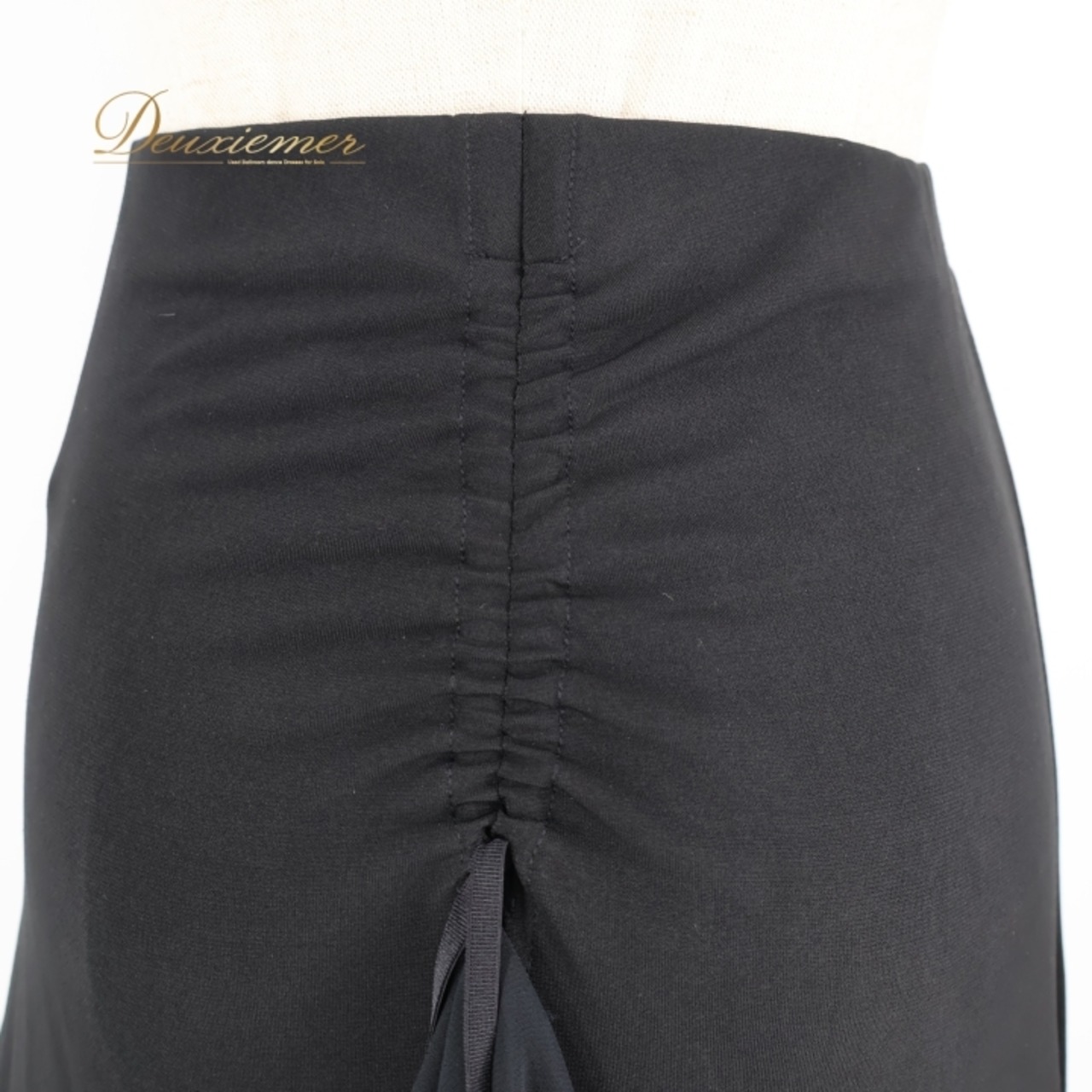 社交ダンス 衣装 スカート ブラック系 チャコット Chacott 黒 レッスン 練習 フリル 絞り ストレッチ 伸縮 上品 日本製 オールブラック 無地 シンプル ダンス衣装