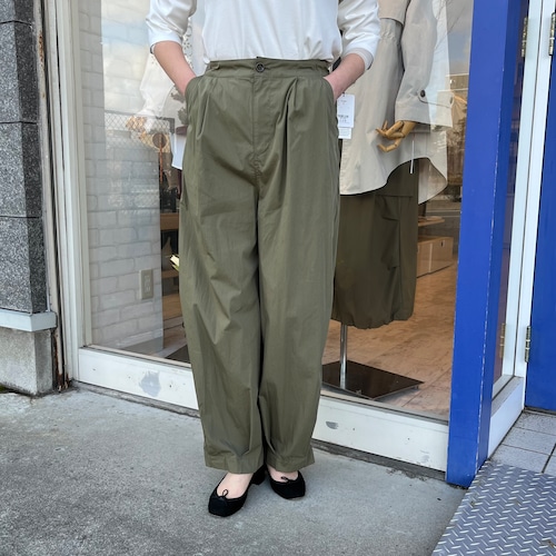 cafune/425601/コクーンシルエットパンツ(カーキ)