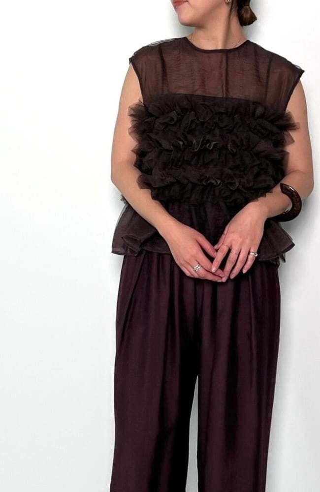 CHIGNON [シニヨン] 今季新作❣️フェザーチュールプルオーバー ブラック 楽天市場】CHIGNON シニヨン フェザー チュール プルオーバー 8654