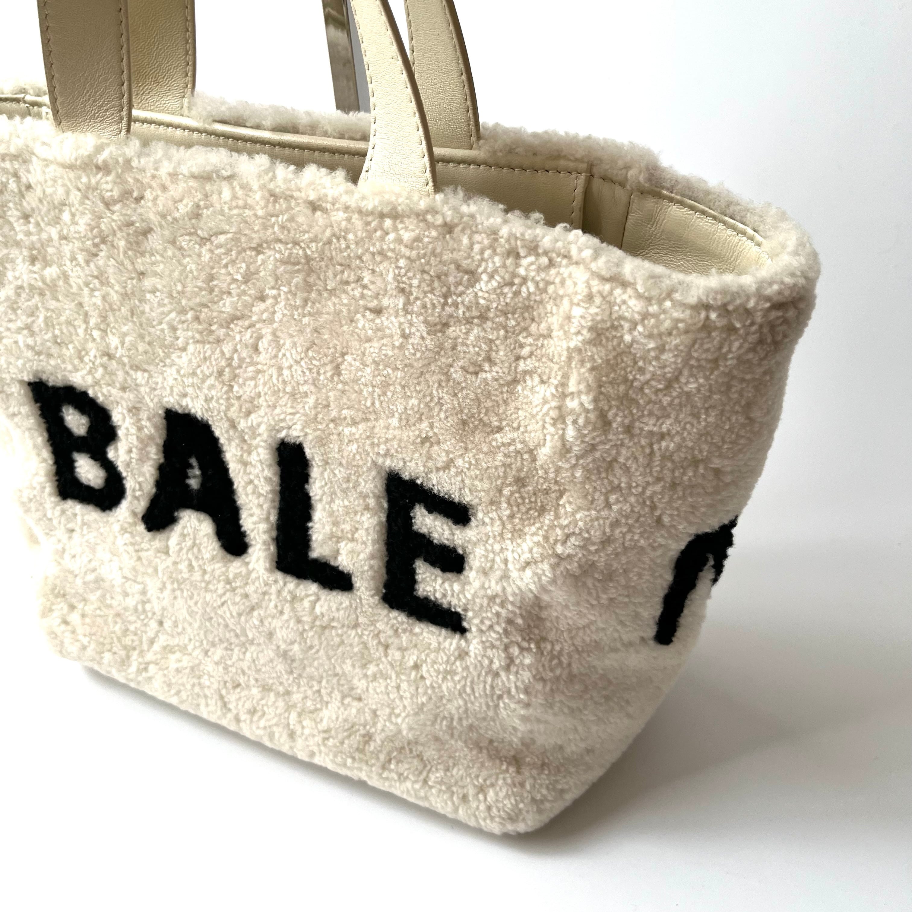BALENCIAGA バレンシアガ エブリデイ ムートン トートバッグ