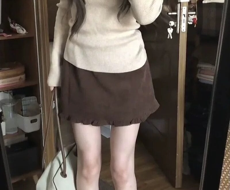 145cm〜 ブラウンのフリル裾ミニスカート