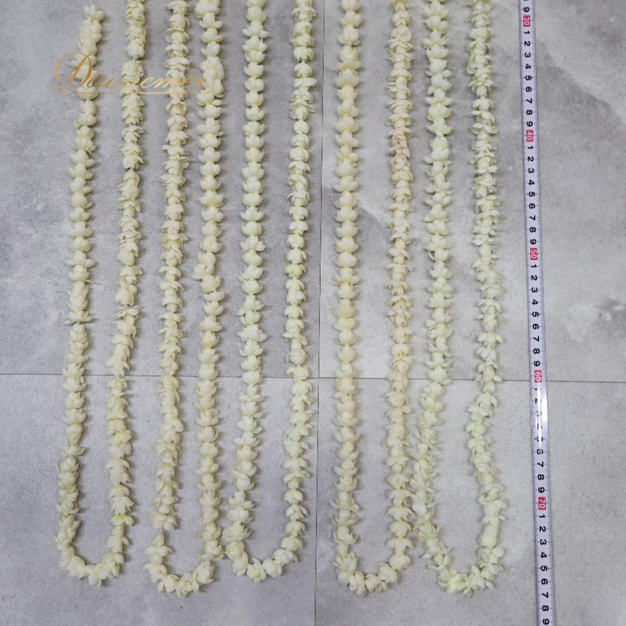 フラダンス 小物 まとめ売り 全5点 セット ホワイト系 ピカケ ピカケレイ レイ 花 花飾り ネックレス 白 ロング 小道具 フラ ダンス タヒチアン かわいい 練習 レッスン イベント ステージ おしゃれ