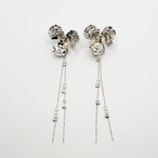 フラワーラインピアス