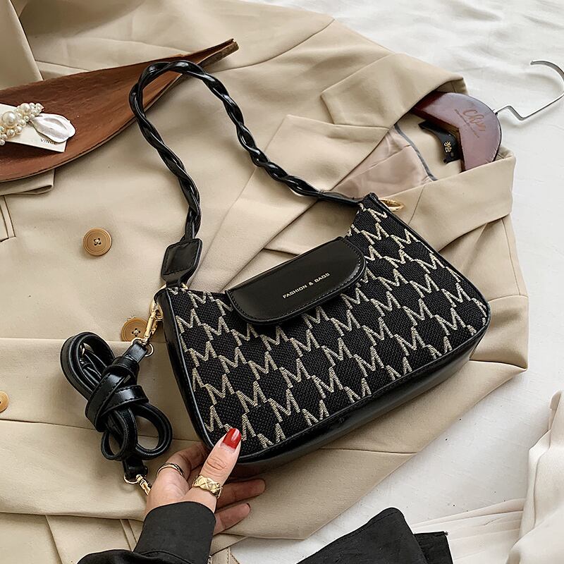 アンダーアームバッグ女性バッグ2020新しい流行のファッションネット赤いショルダーバッグ秋と冬のメッセンジャーバッグインワイルド小さな正方形のバッグ Tiancai_Wing_Bag47717188285