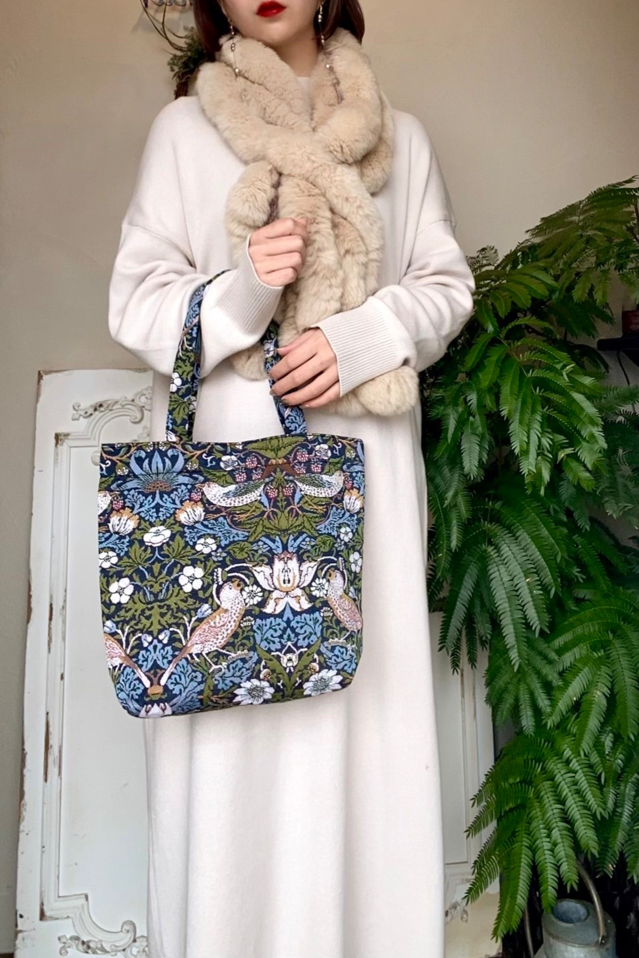 ［William Morris］イチゴ泥棒　ゴブラン織りトートバッグ