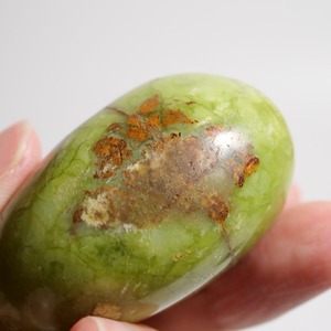 グリーンオパール / パーム 握り石