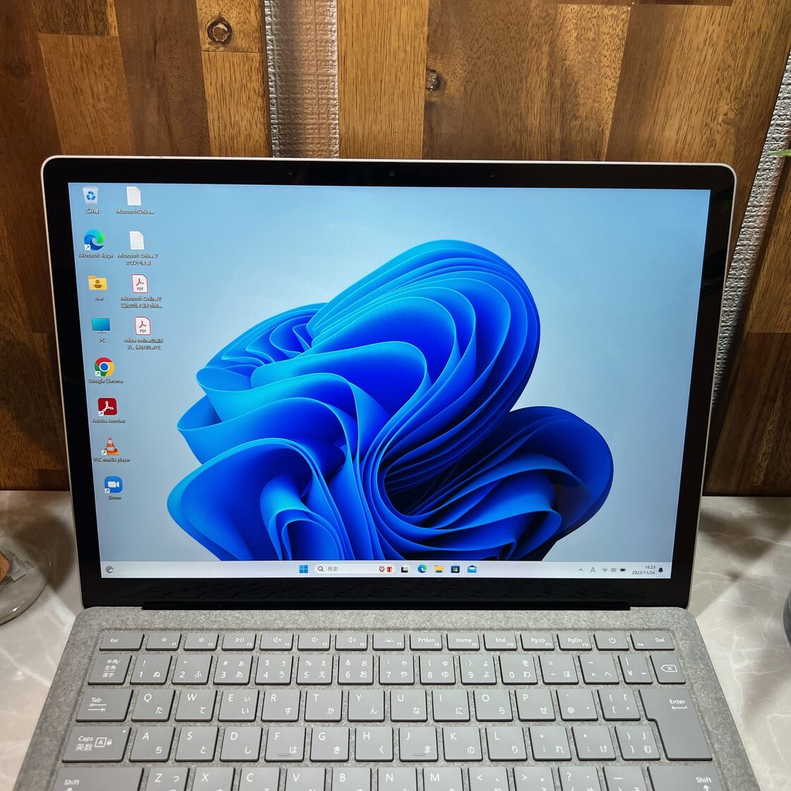 美品】Surface laptop☘Core i5第7世代☘爆速SSD搭載☘ | Pay ID