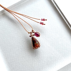 ファイヤーアゲートとガーネットのマクラメ編み 天然石ネックレス