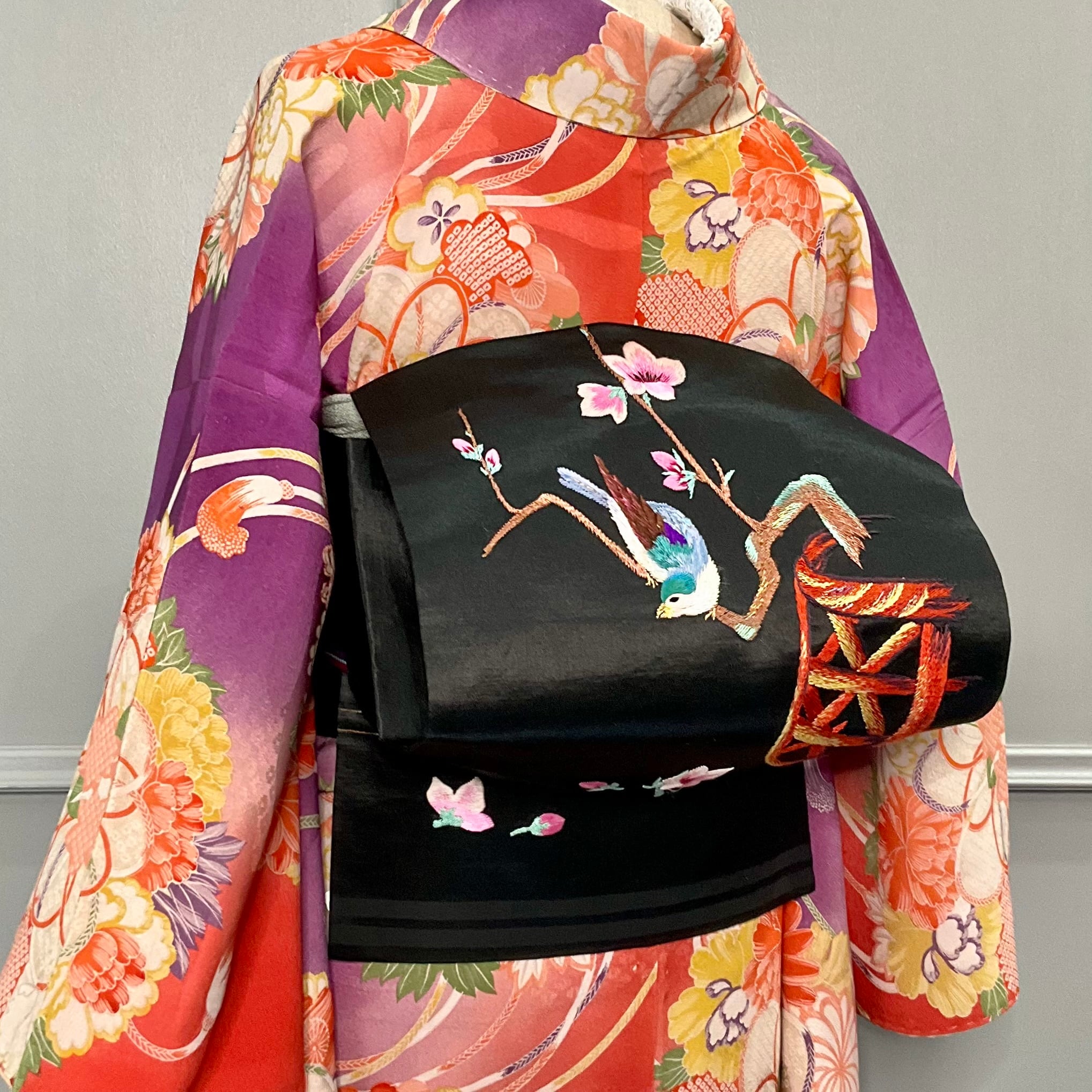桃の花とさえずり＊小鳥 刺繍 黒繻子 アンティーク名古屋帯 B410