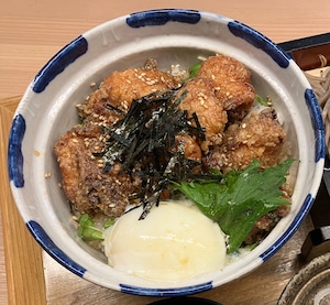 甘だれザンギ温玉丼【テイクアウト】