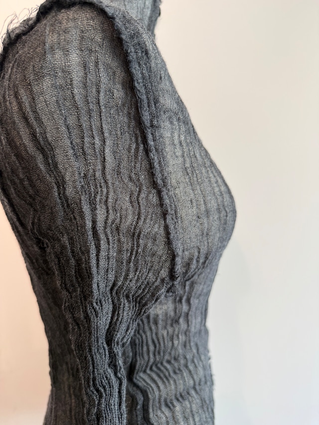ERiKOKATORi/EK11-1-4 wool linen gauze highneck top Black